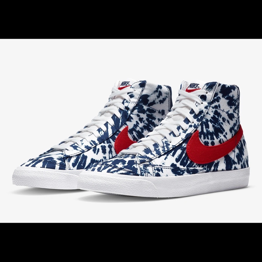 Authentic Nike Blazer Mid SE GS 'Tie Dye'